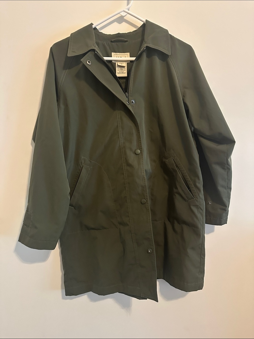 Green ll bean Women's Lightweight  Coat